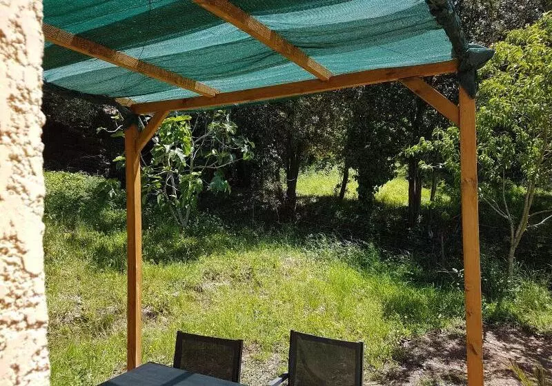 تختخواب و صبحانه A Casa Di L'alivu
