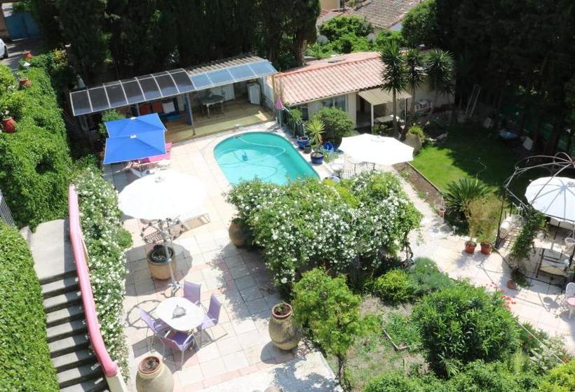 تختخواب و صبحانه L Oustalounet Chambres D Hotes