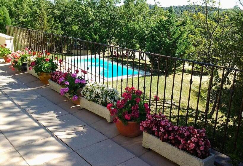 مبيت وإفطار Mas Auroma