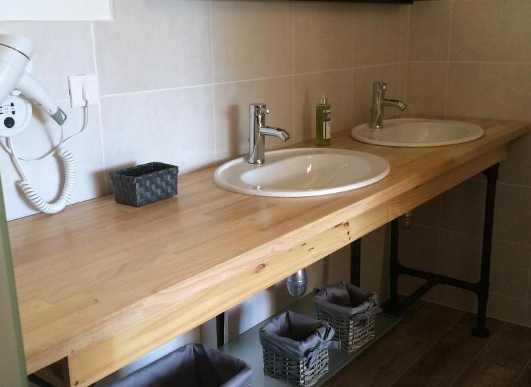 مبيت وإفطار Mas Auroma