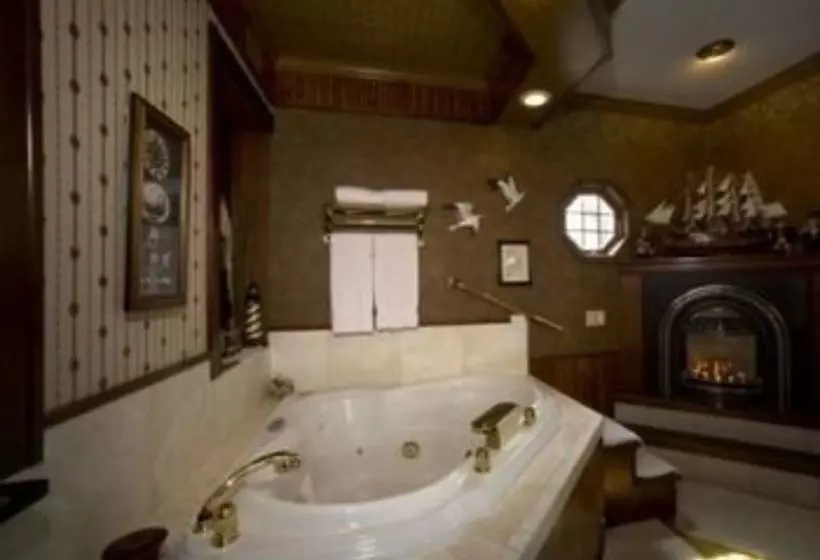تختخواب و صبحانه Port City Victorian Inn