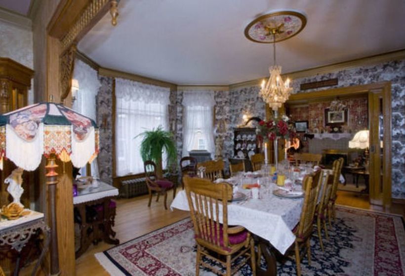 住宿加早餐  Port City Victorian Inn