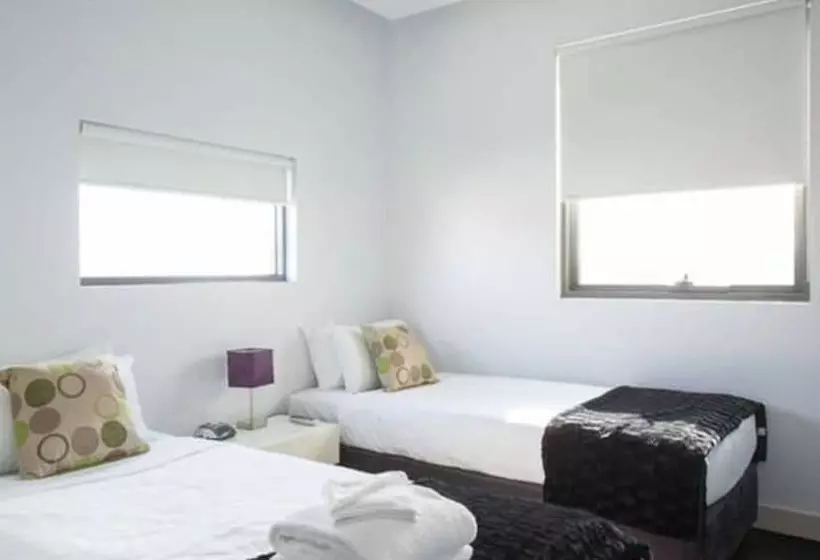 Harbour Town Apartment