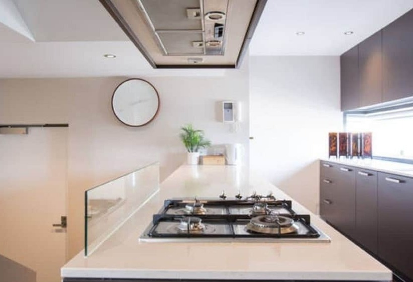 Harbour Town Apartment