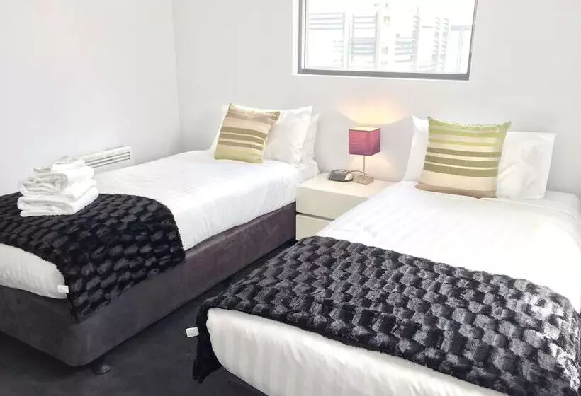 Harbour Town Apartment