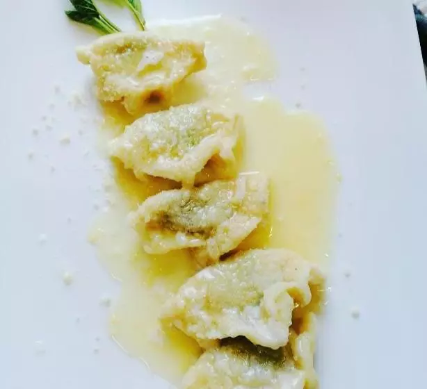 ホテル Albergo Alle Alpi