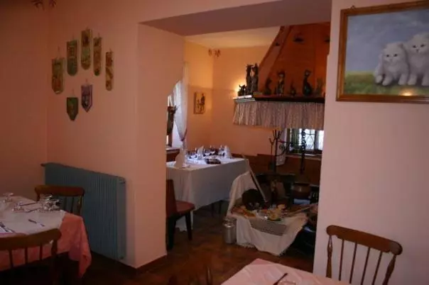 ホテル Albergo Alle Alpi