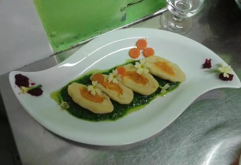 ホテル Albergo Alle Alpi