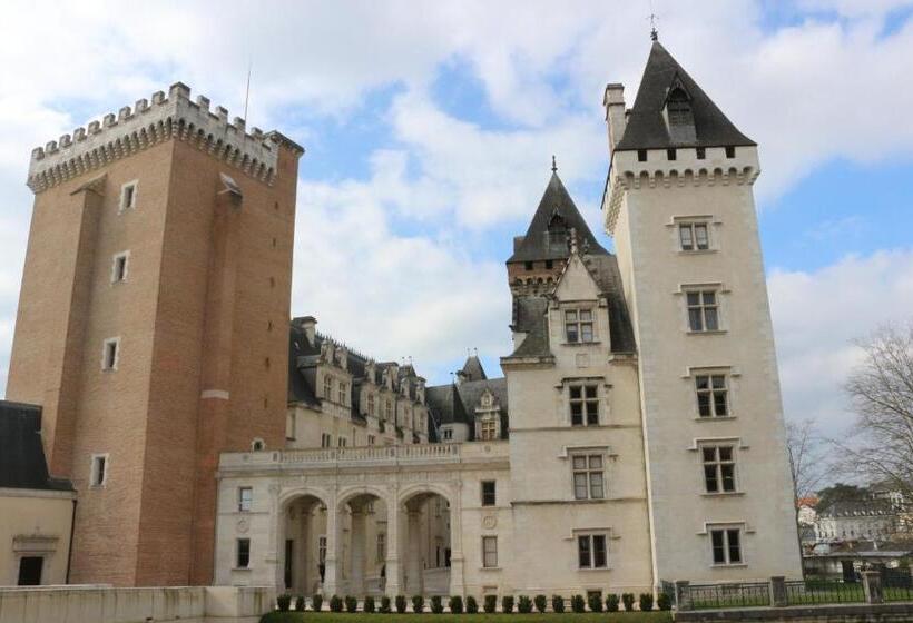 B&b Hotel Pau Lescar