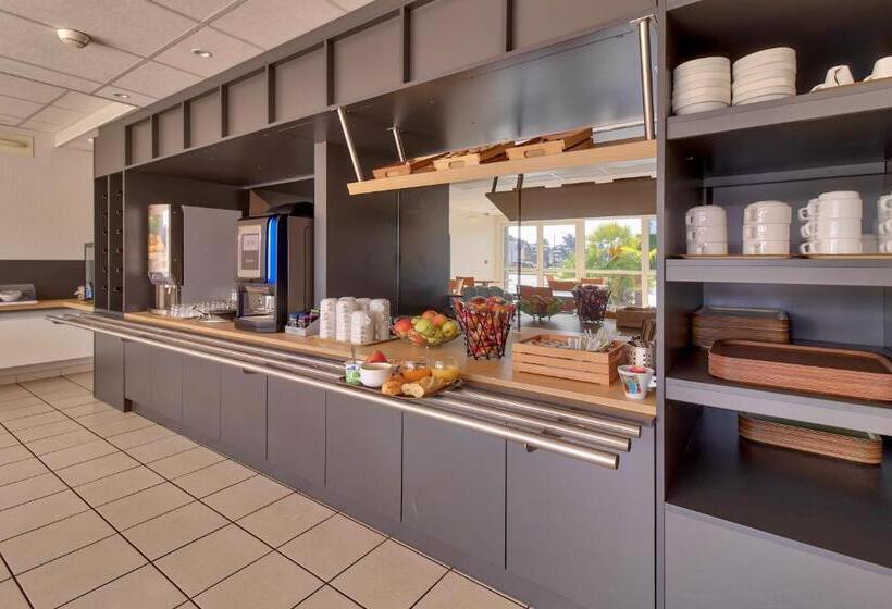 B&b Hotel Pau Lescar