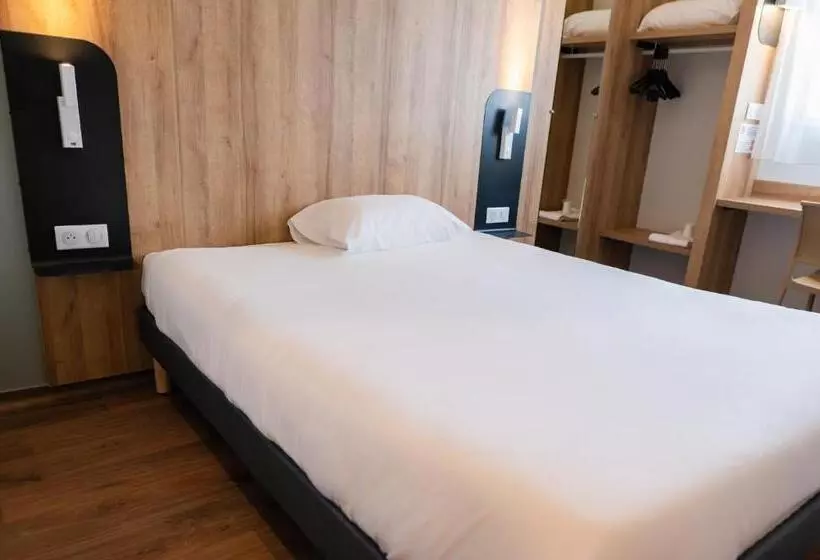 B&b Hotel Pau Lescar
