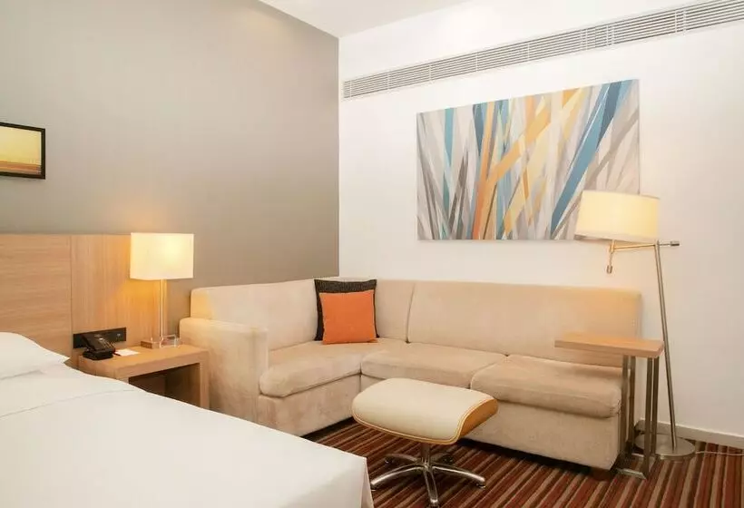 Hotelli Hyatt Place Shenzhen Airport