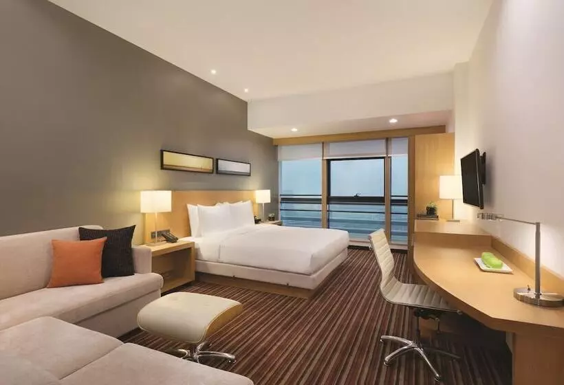 Hotelli Hyatt Place Shenzhen Airport