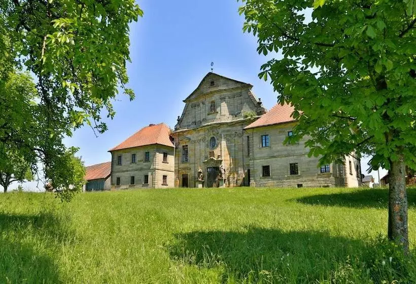 ホテル Kloster Gasthof Speinshart