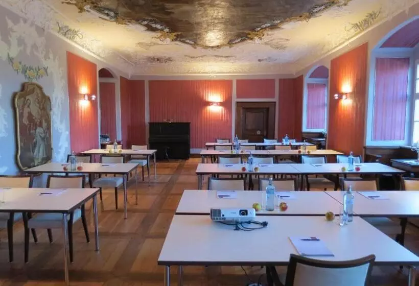 ホテル Kloster Gasthof Speinshart
