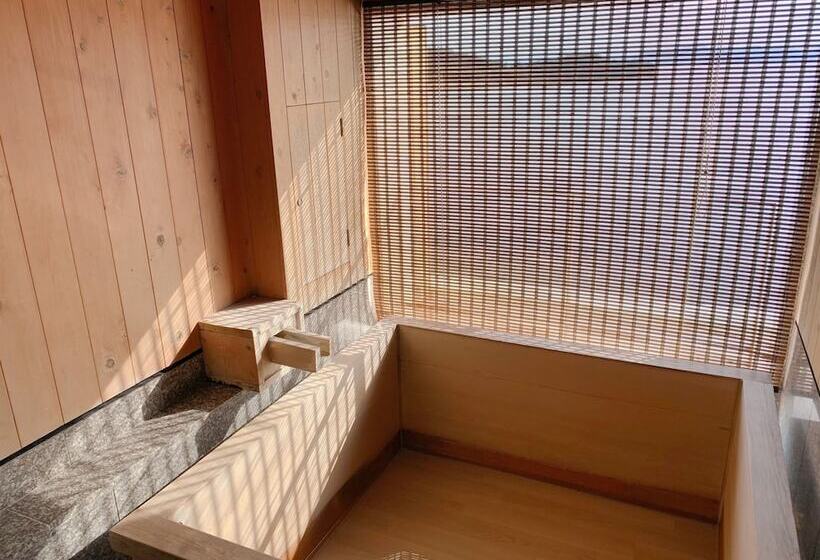 فندق Shodoshima International