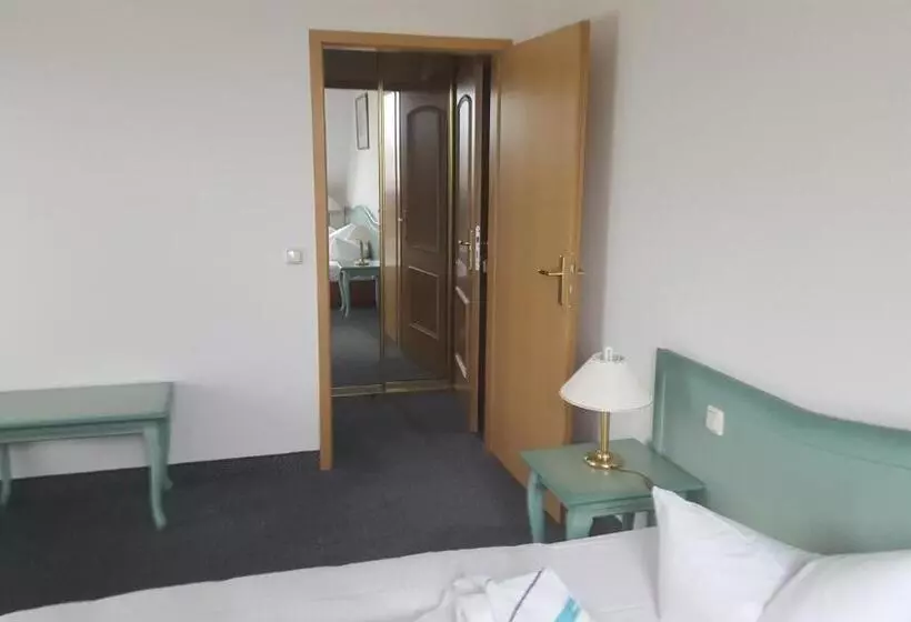 Hotelli Ziegenkrug Schweriner Tor