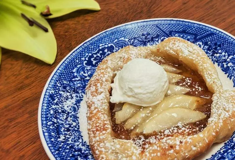 تختخواب و صبحانه Kennebec Inn