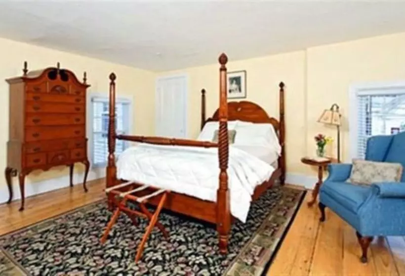 تختخواب و صبحانه Kennebec Inn