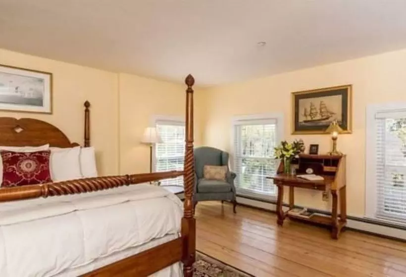 تختخواب و صبحانه Kennebec Inn