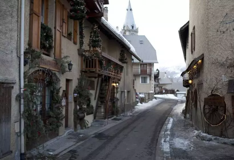 Langley Hotel La Vieille Ferme