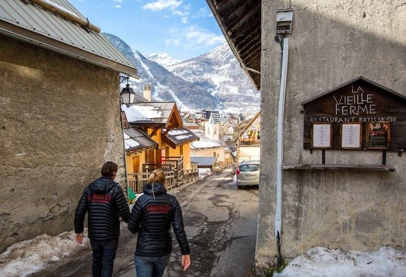 Langley Hotel La Vieille Ferme