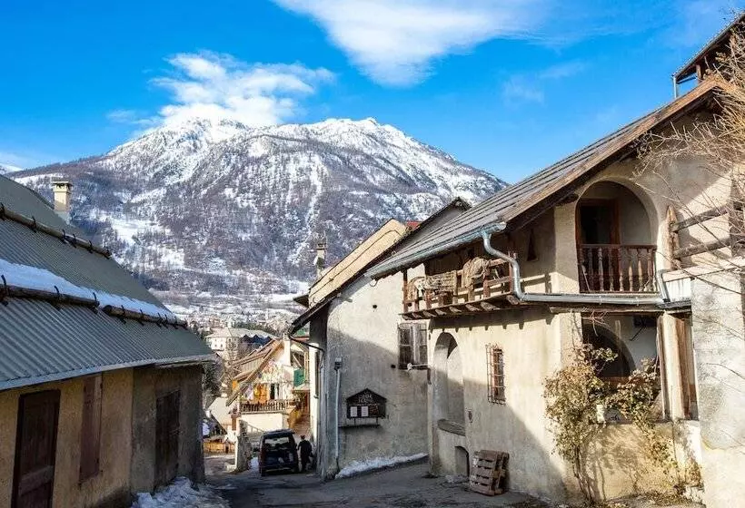 Langley Hotel La Vieille Ferme