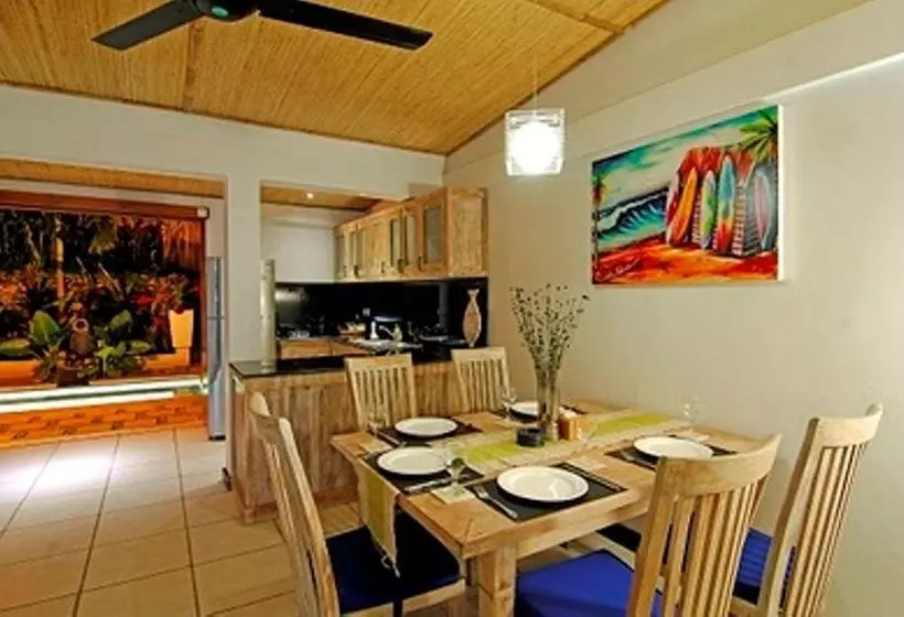 Lembongan Sanctuary Villas