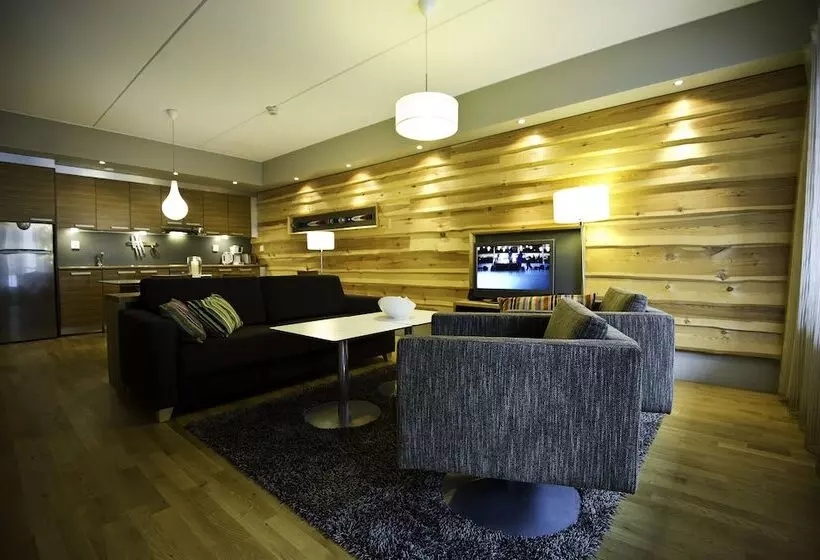 Levi Suites Unna Mànnu