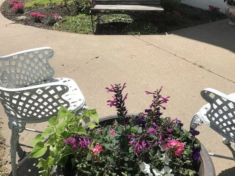 The Nauvoo Grand Bed & Breakfast