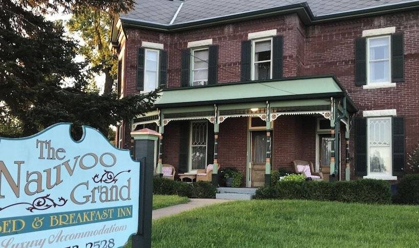 The Nauvoo Grand Bed & Breakfast
