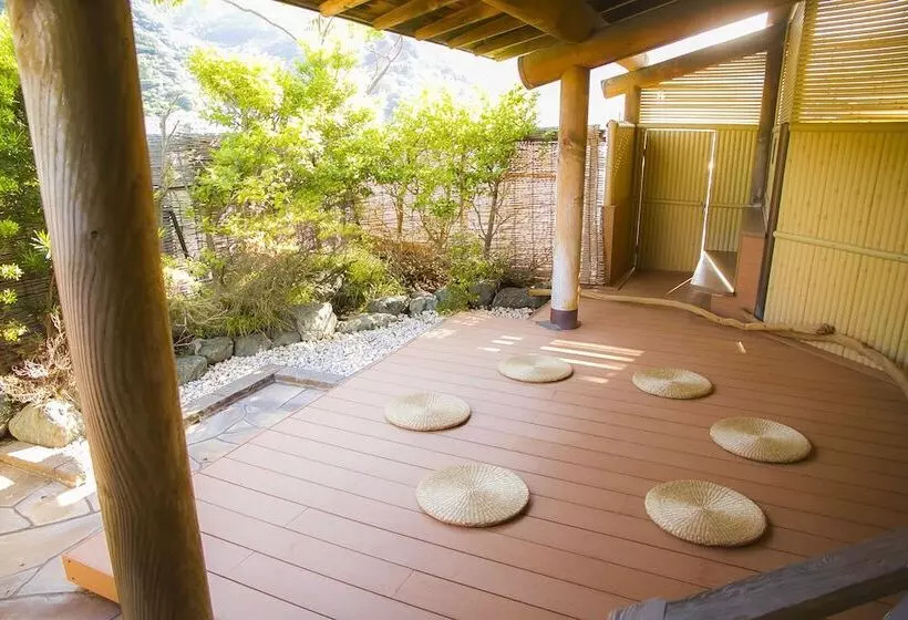 Ryokan Yugawara Retreat Goen No Mori