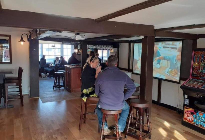 The Bear Inn And Burwash Motel