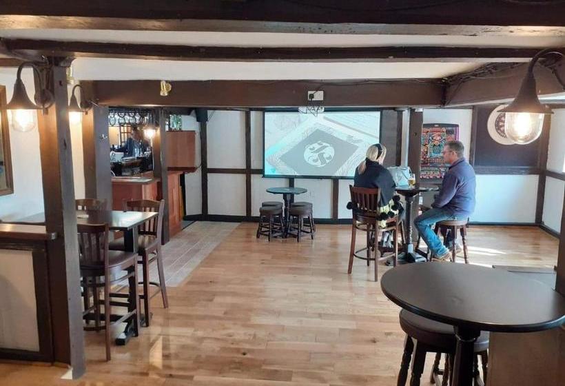 The Bear Inn And Burwash Motel