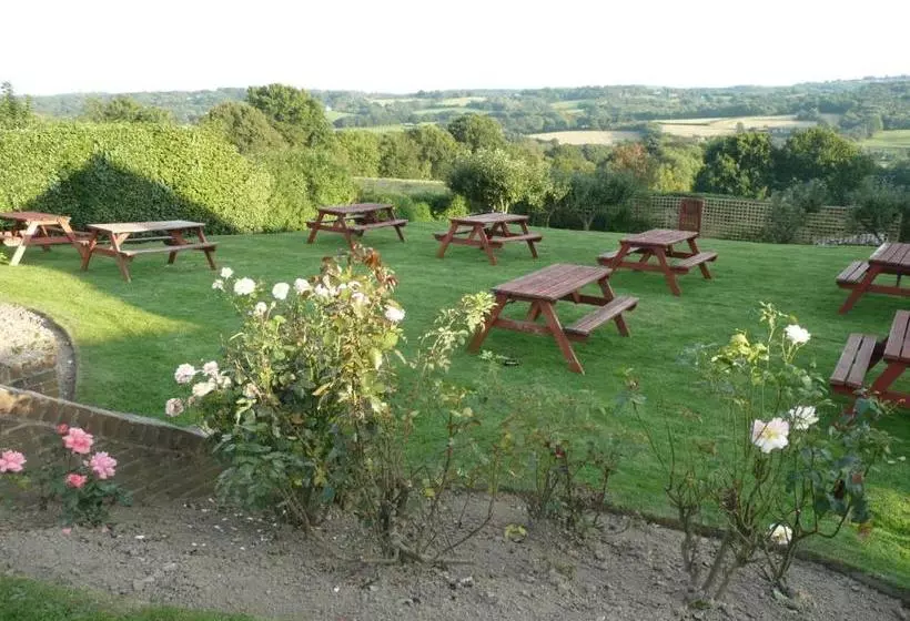 The Bear Inn And Burwash Motel
