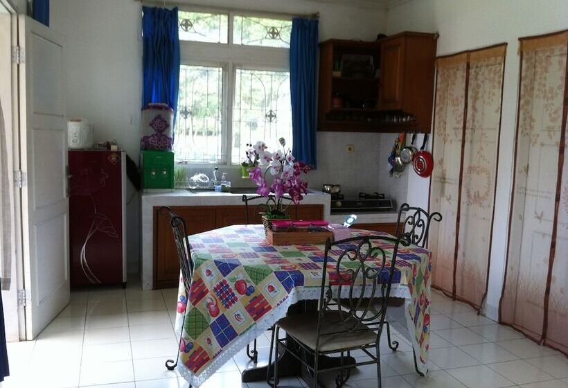 Villa Bukit Danau Lot 13