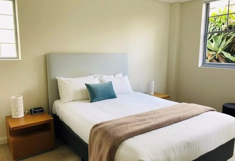 Wyndel Apartments   Encore