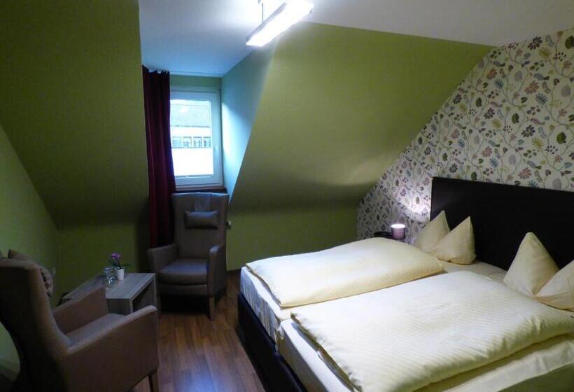 Zum Kronprinzen Hotel Garni