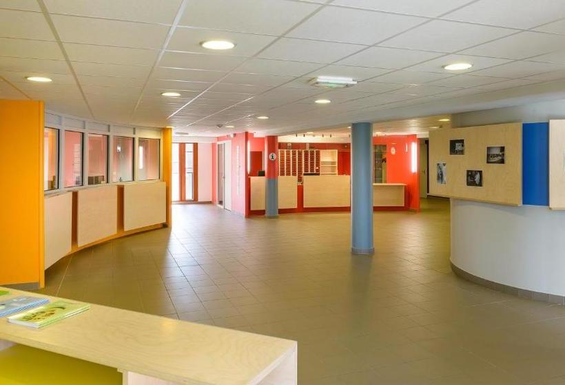 فندق صغير Centre International De Séjour André Wogenscky