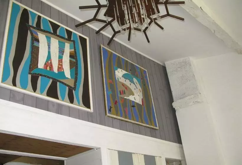 تختخواب و صبحانه Maison D Hôtes  L Echoppe & Les Toiles