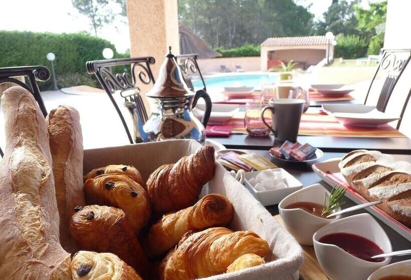 צימר La Bastide Des Selves