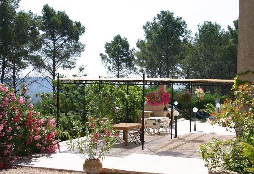 צימר La Bastide Des Selves