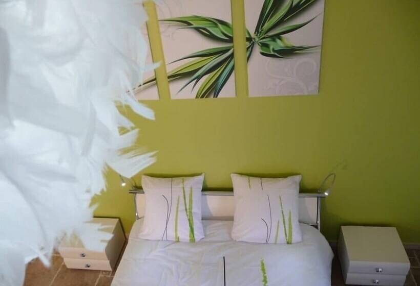 צימר La Bastide Des Selves