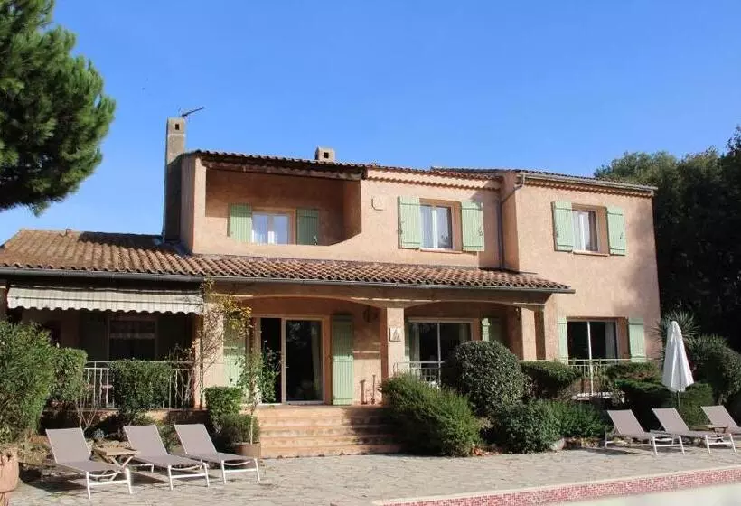 Aamiaismajoitus (B&B) La Bastide Du Bouchou