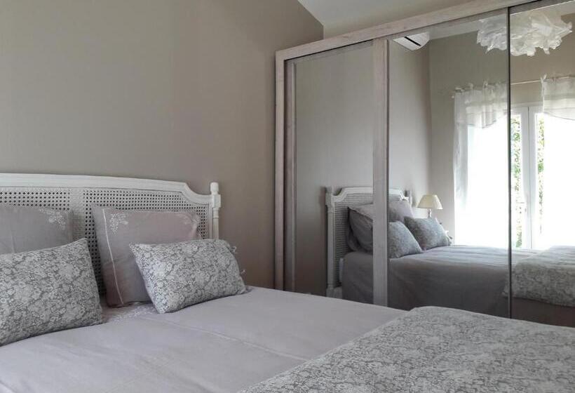 مبيت وإفطار La Bastide Du Bouchou