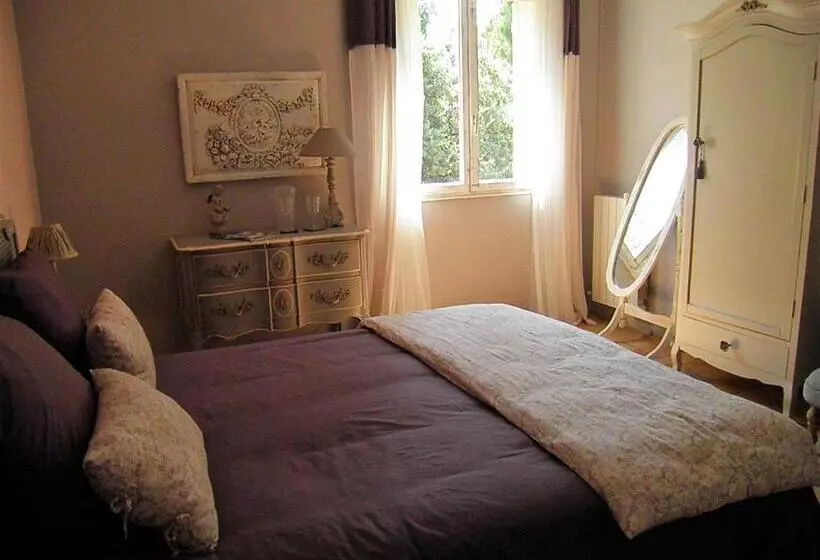 Aamiaismajoitus (B&B) La Bastide Du Bouchou