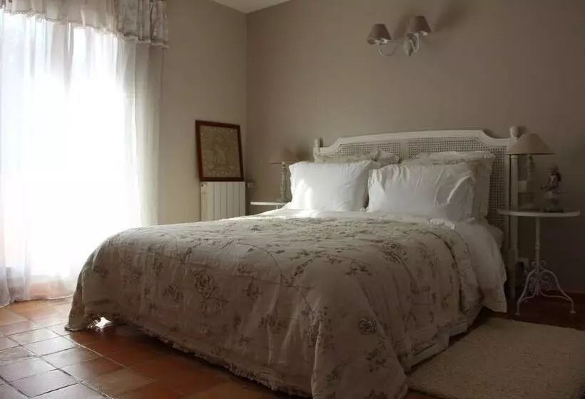 Aamiaismajoitus (B&B) La Bastide Du Bouchou