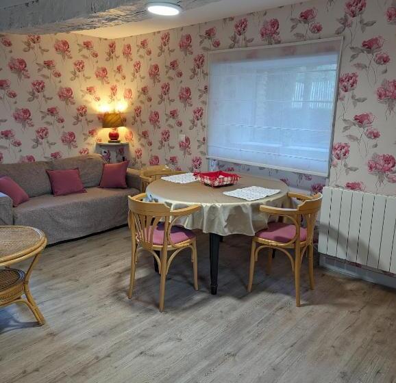 مبيت وإفطار Les Bruyères Du Mont