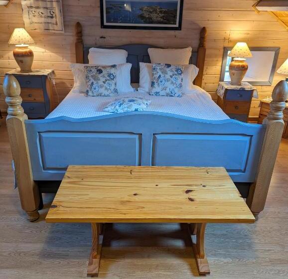 مبيت وإفطار Les Bruyères Du Mont