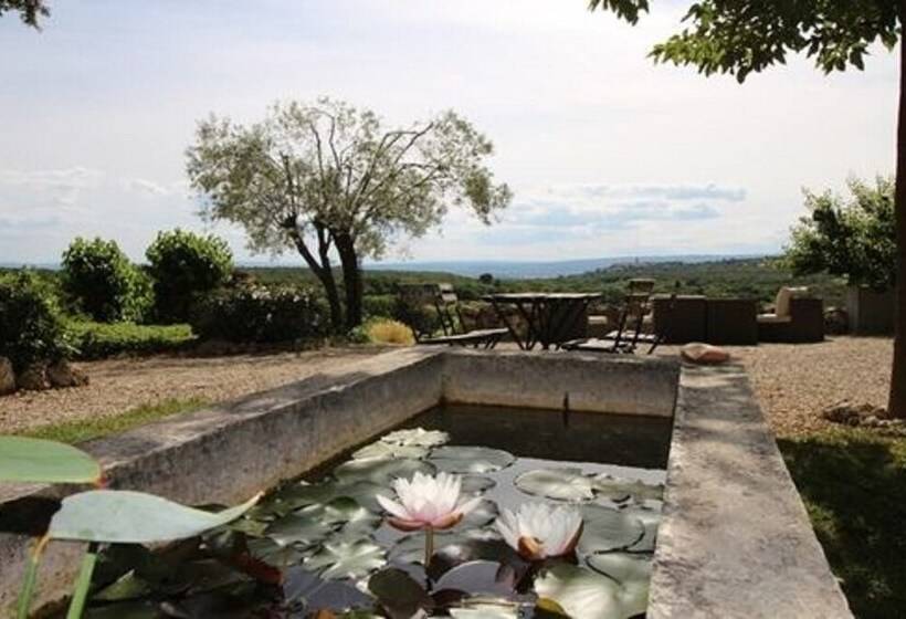 Bed and Breakfast Les Esplanes